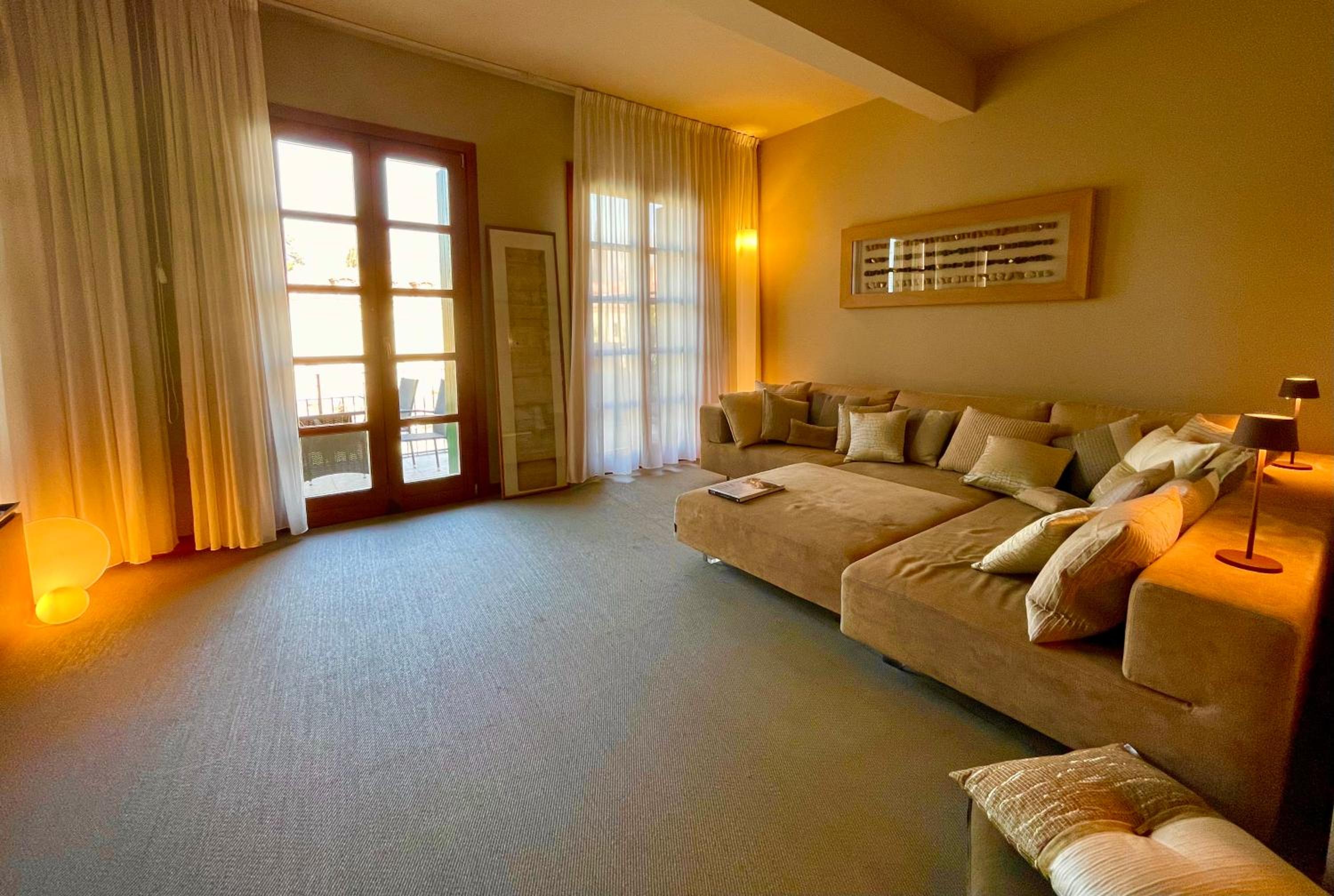 Cordigero - Riverside Suite view 2