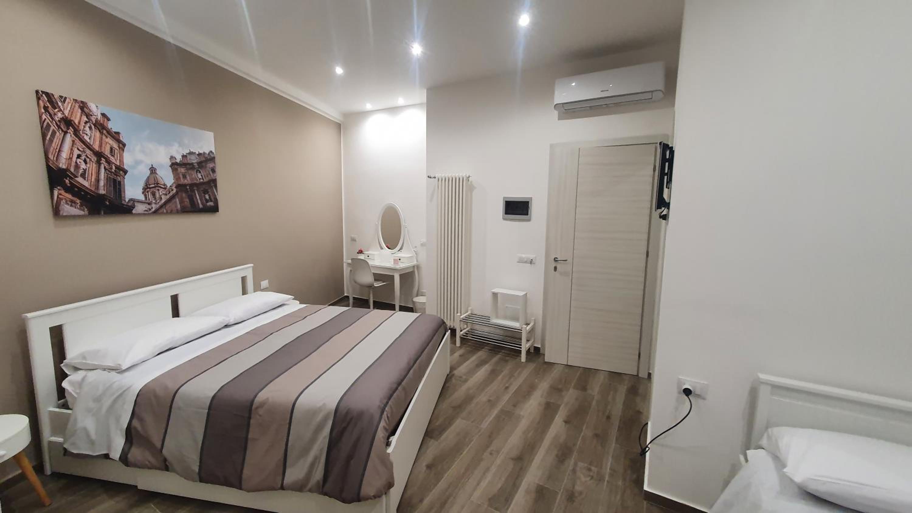 Garibaldi Rooms 29 - Piazza Marina a Palermo - In pieno Centro. photo 5