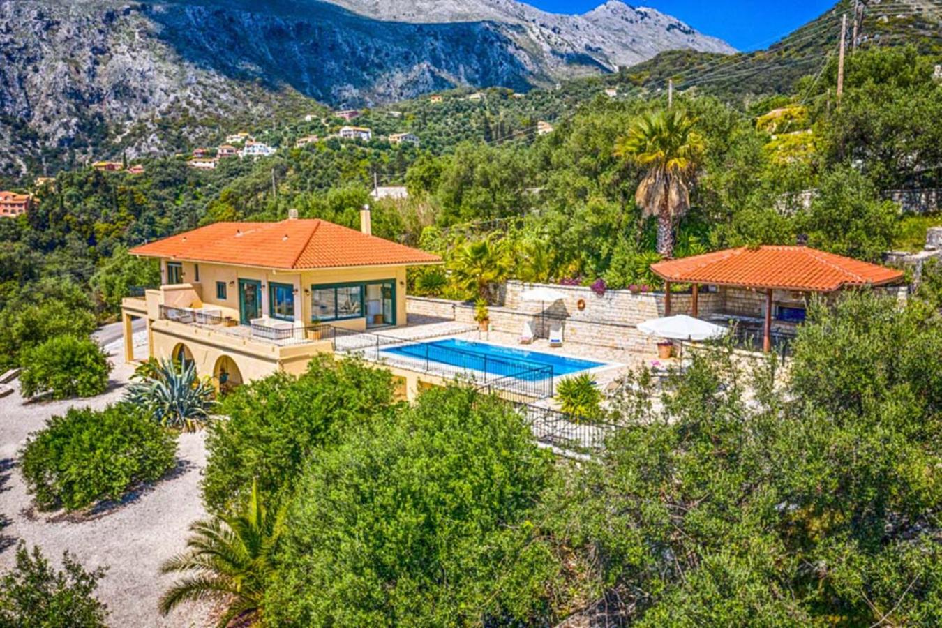 Villa Theaya view 4