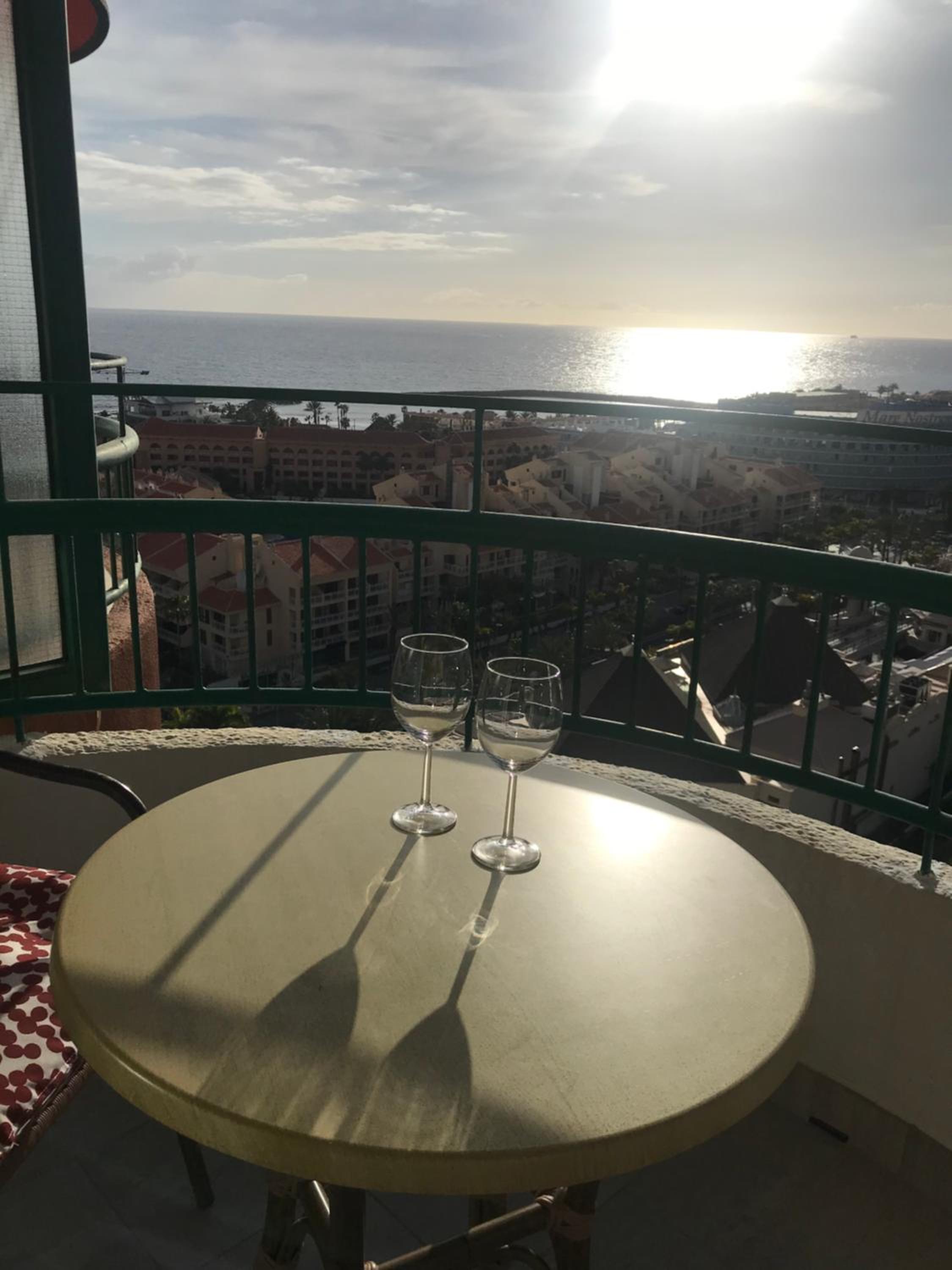 TORRES DEL SOL 15 floor THE HIGHTEST photo 5