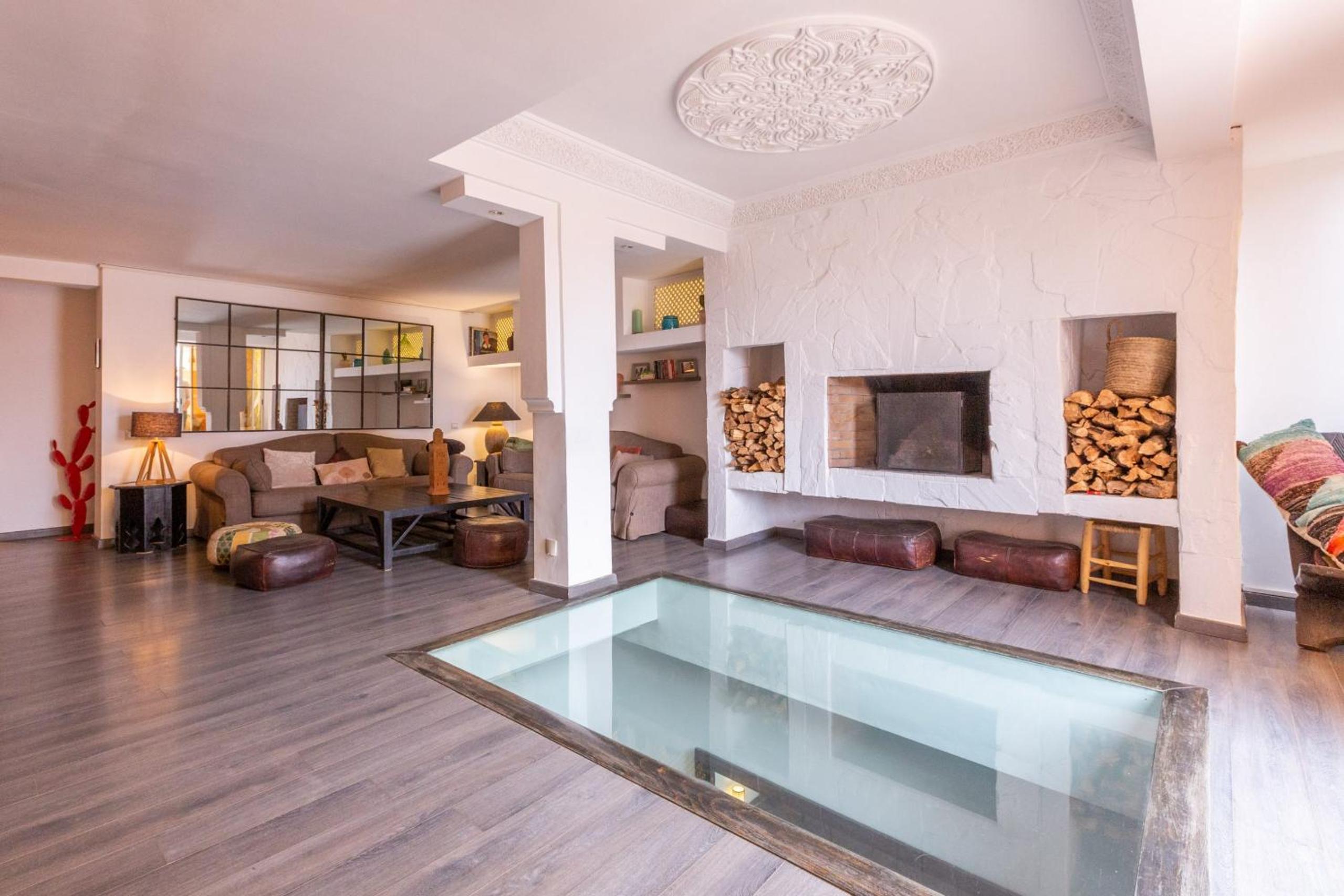 lounge