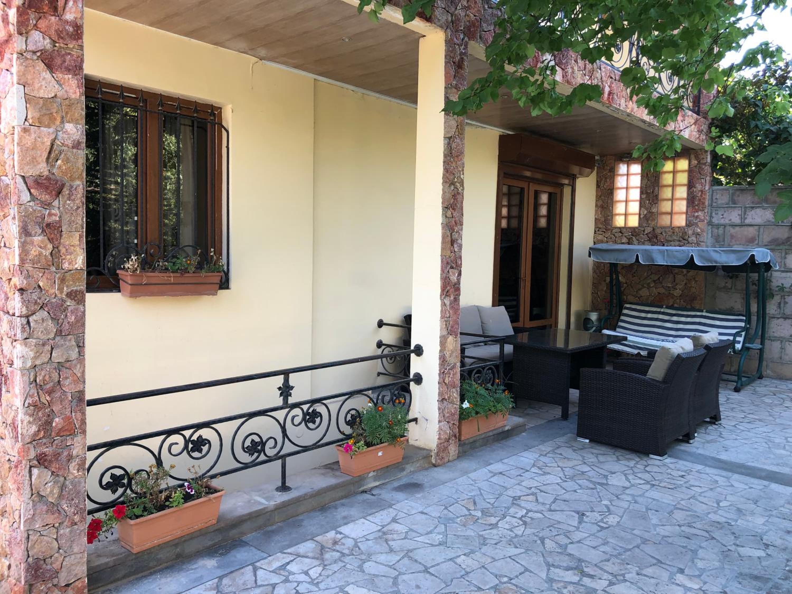 Armenia villa Jrvezh