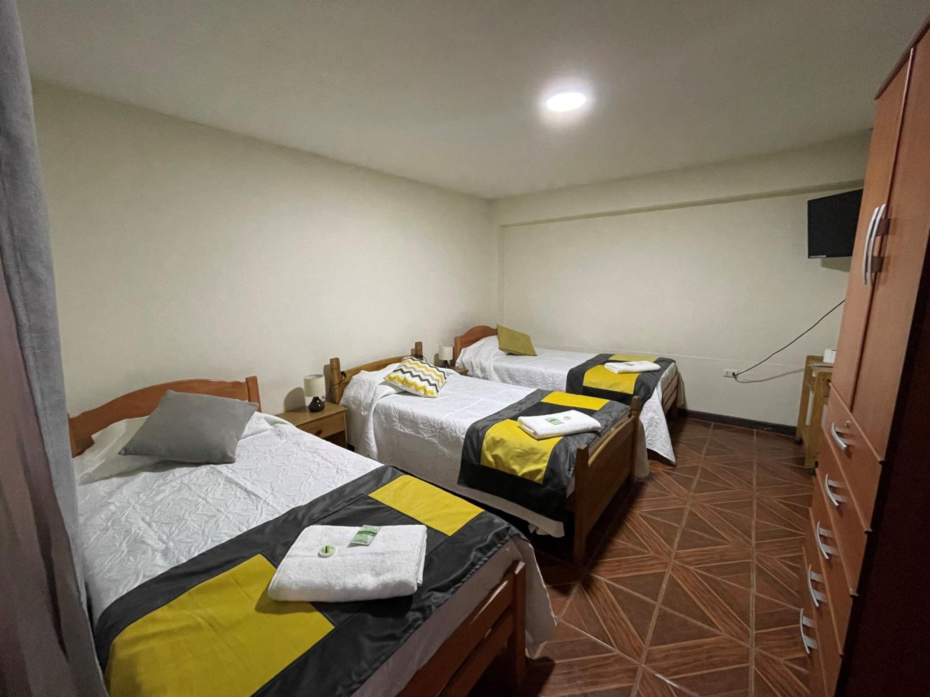 Hostal CECIL +