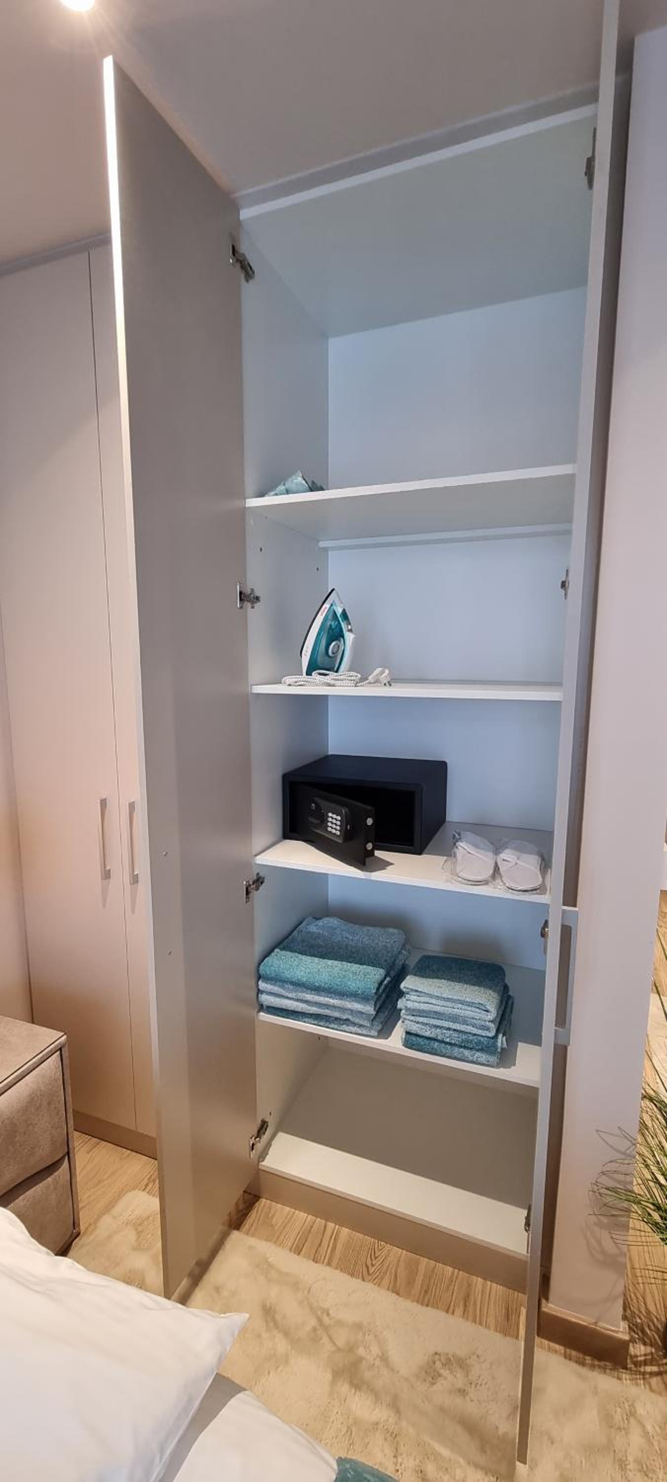Photo 18