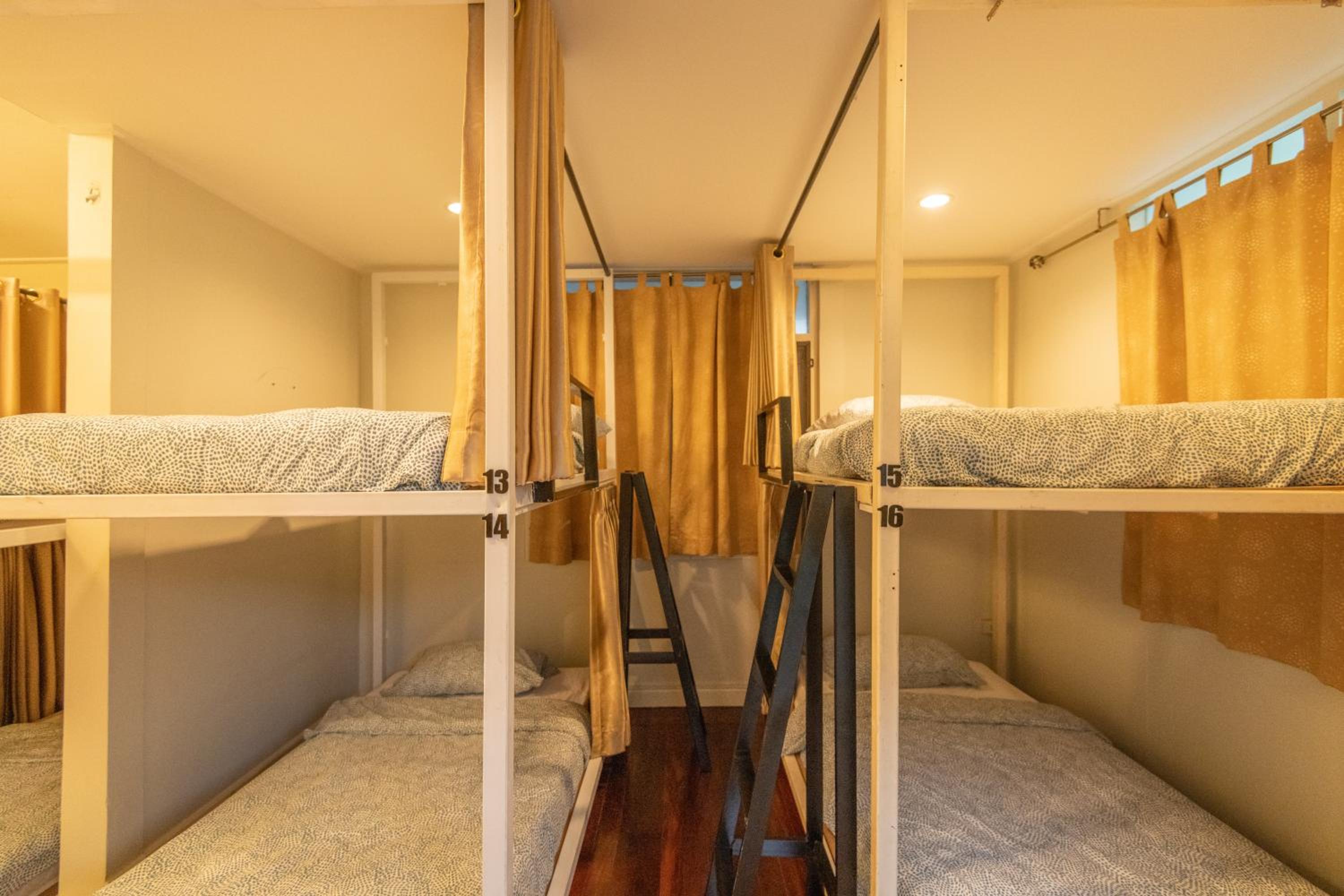 Dara Three Hostel ดาราตรี