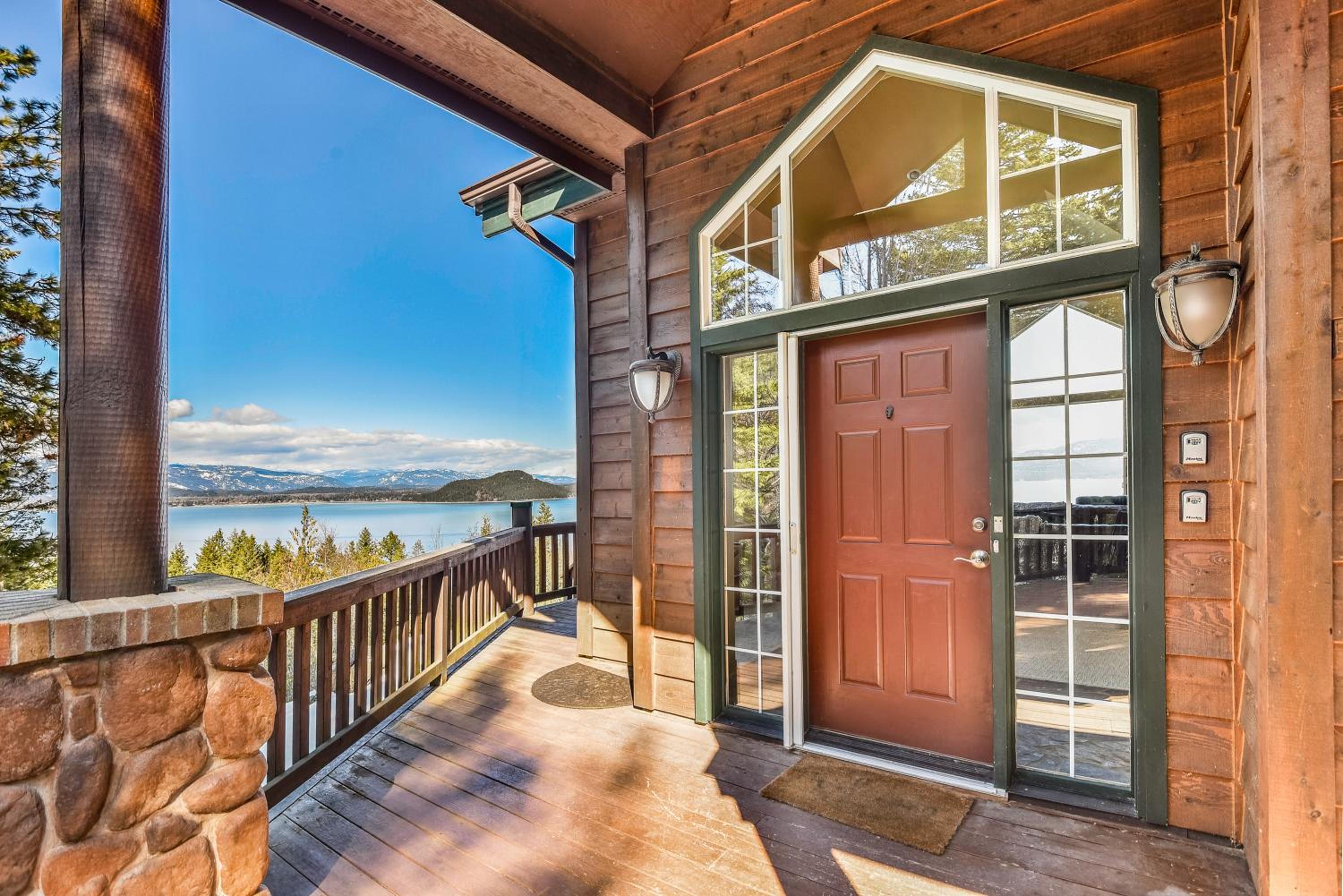 Moosewood Haven - Ideal Lakeside Retreat view 2