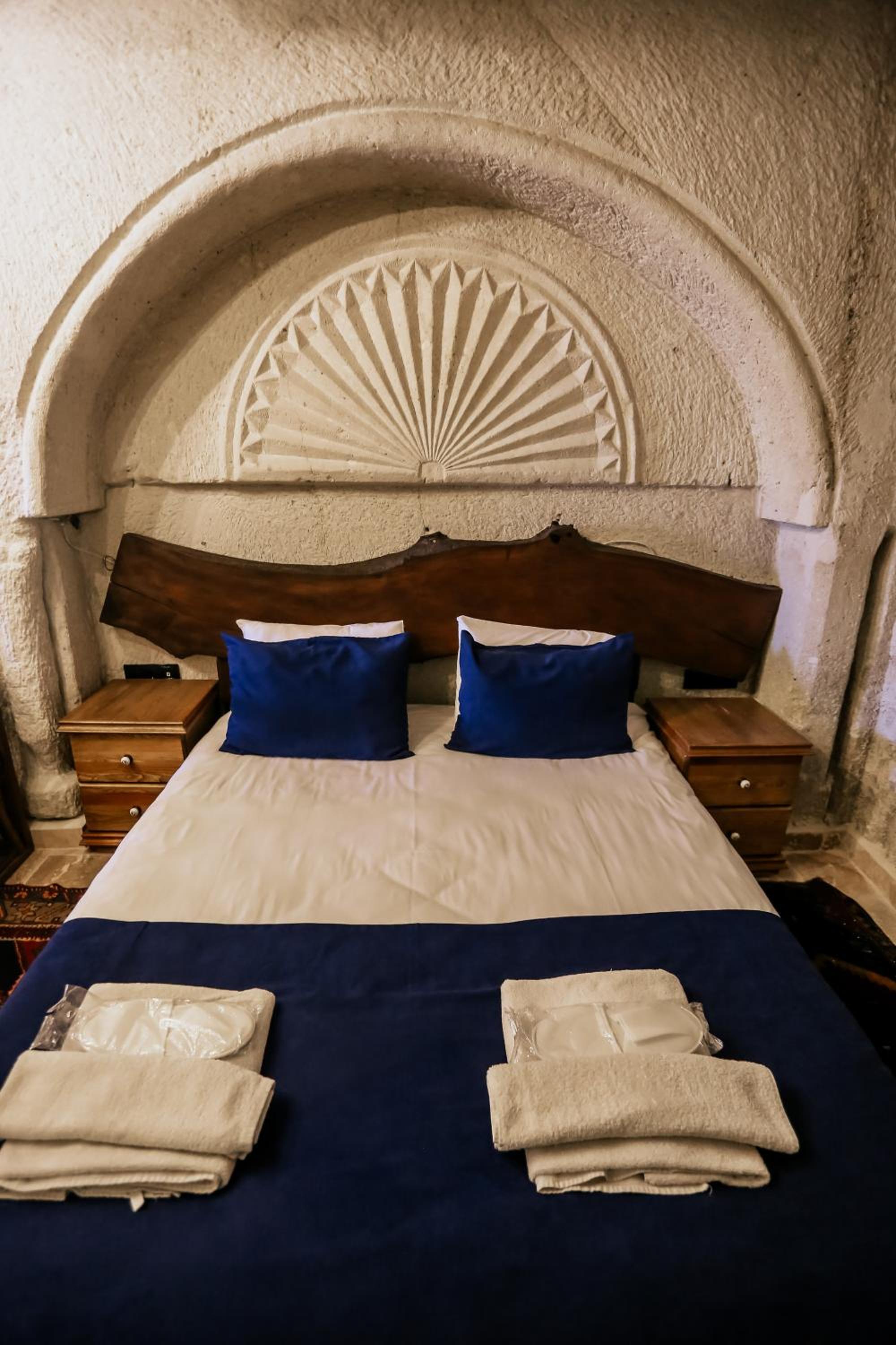 Sunset Cave - Image 49