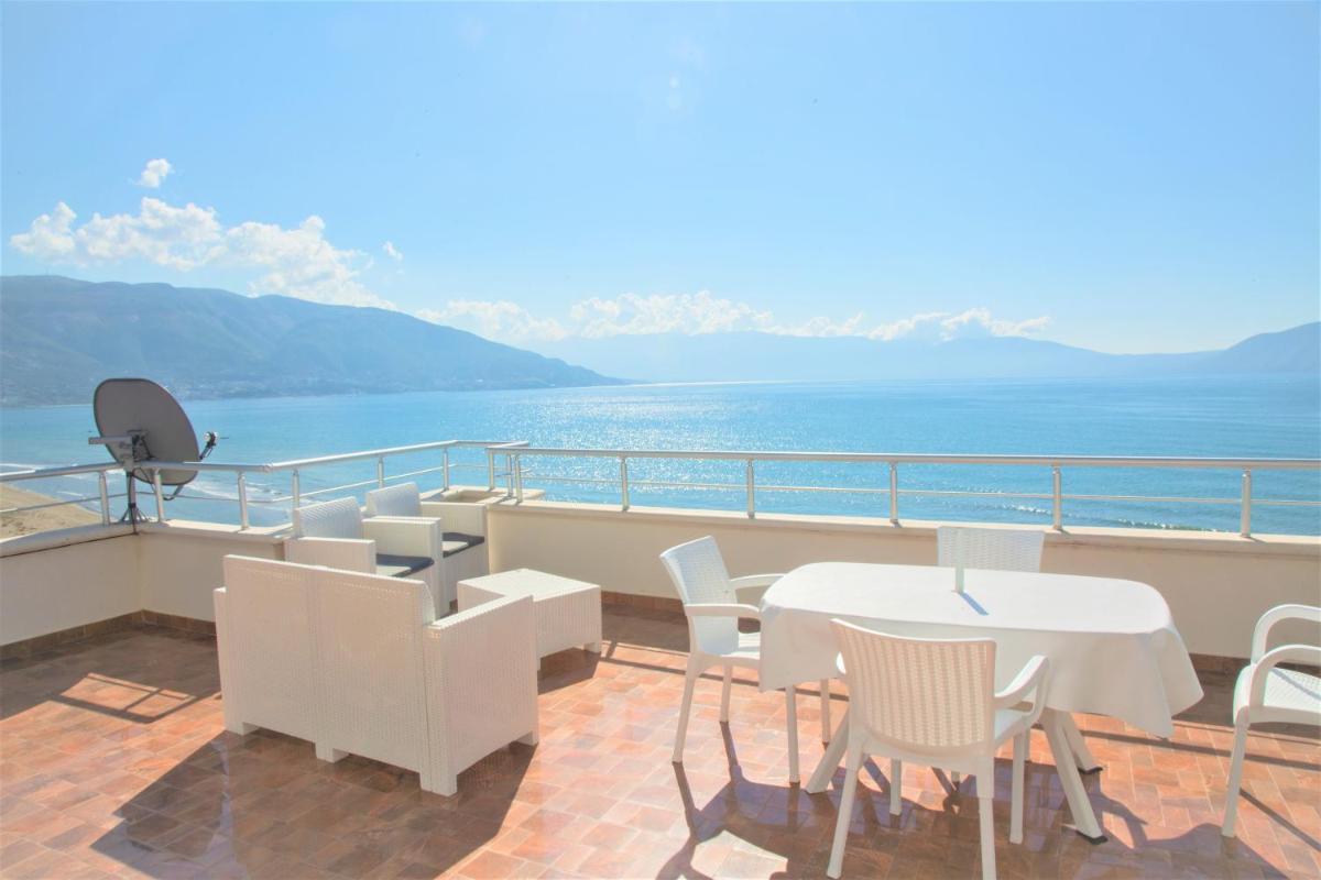 Duplex Apartment Front Sea photo 2