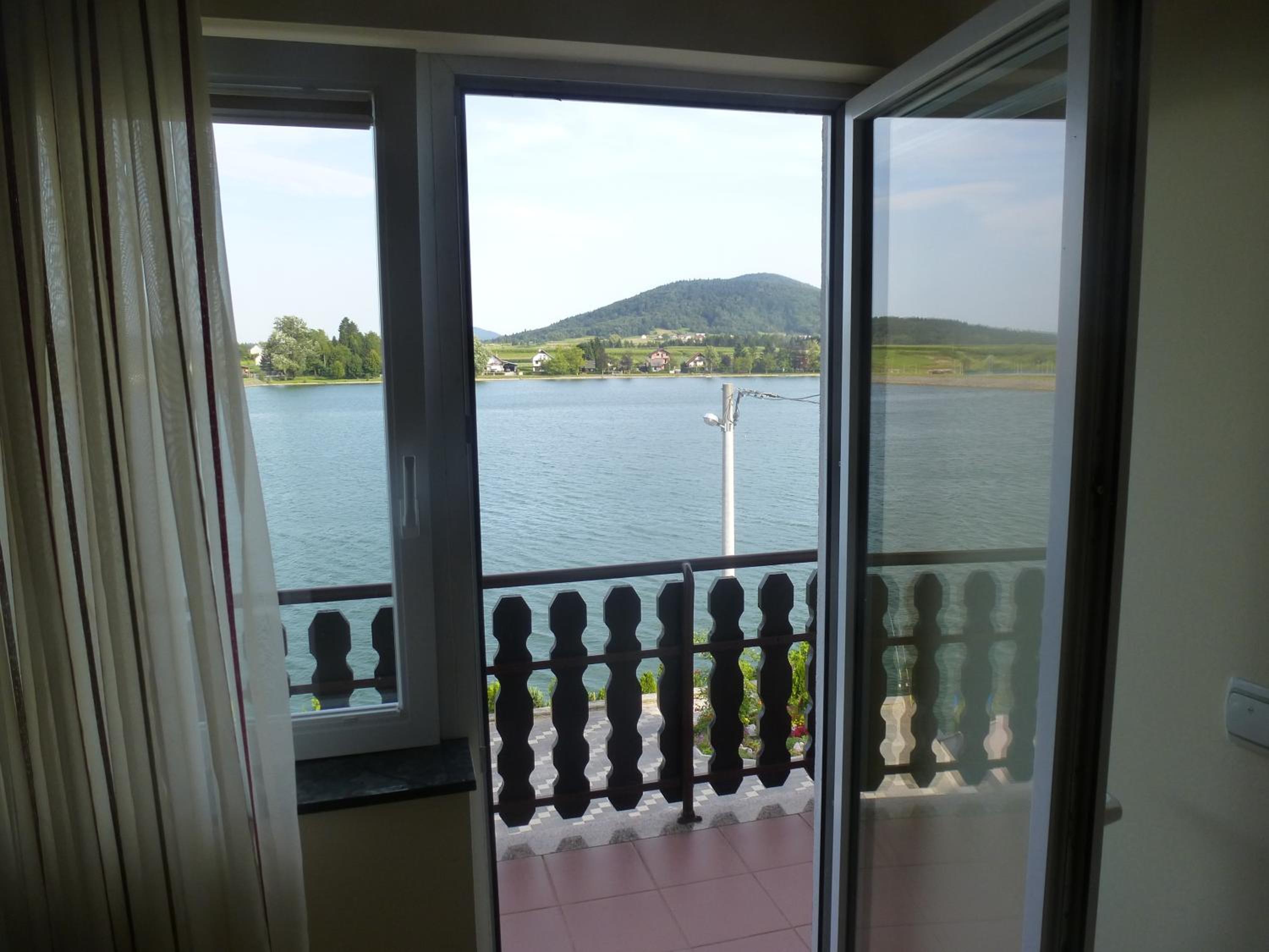 Apartments Miše