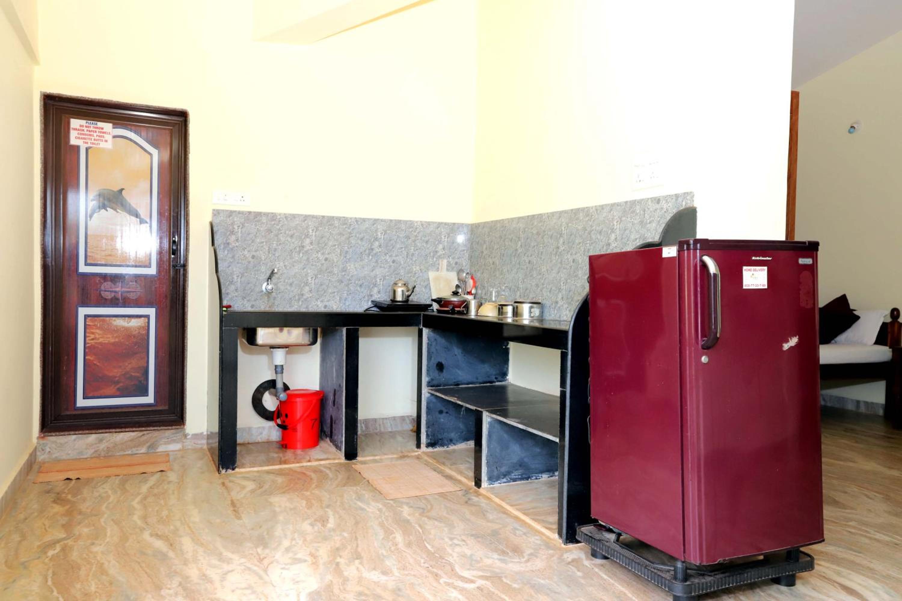 Morjim Sunset Hotel
