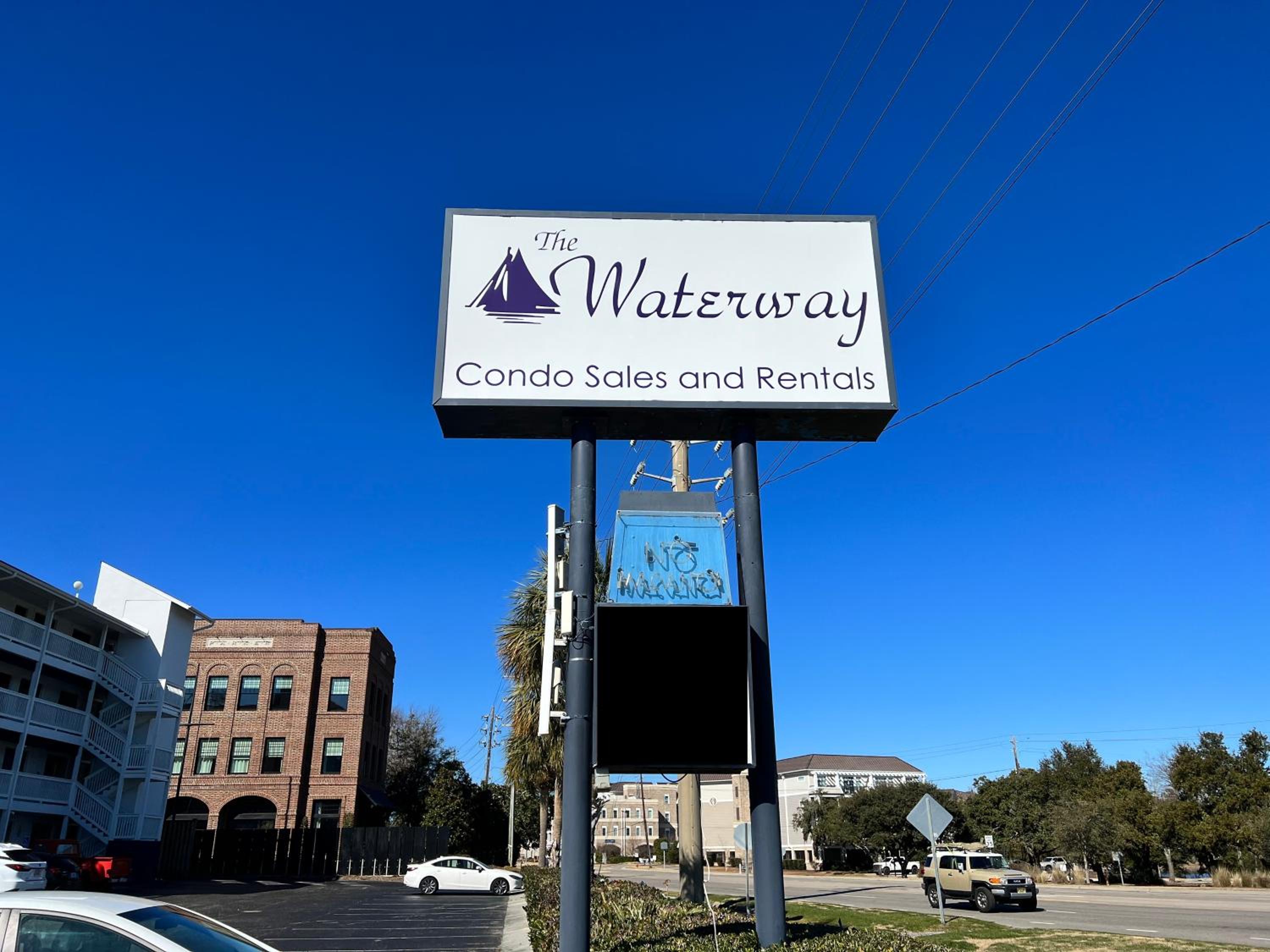 Waterway View Studio 2 w/ Pool, 1 mile to Wrightsville Beach view 2