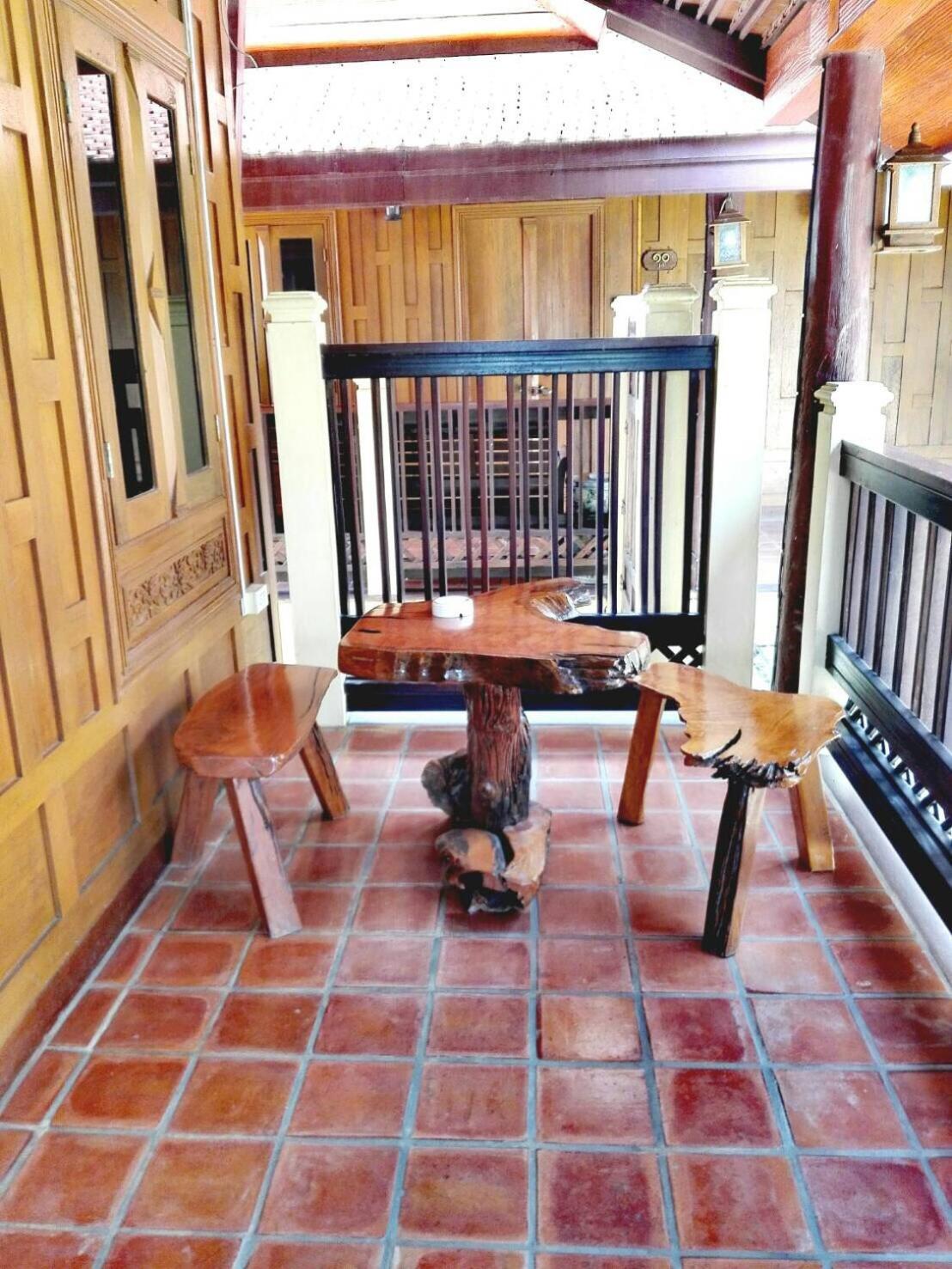 Luang Chumni Village
