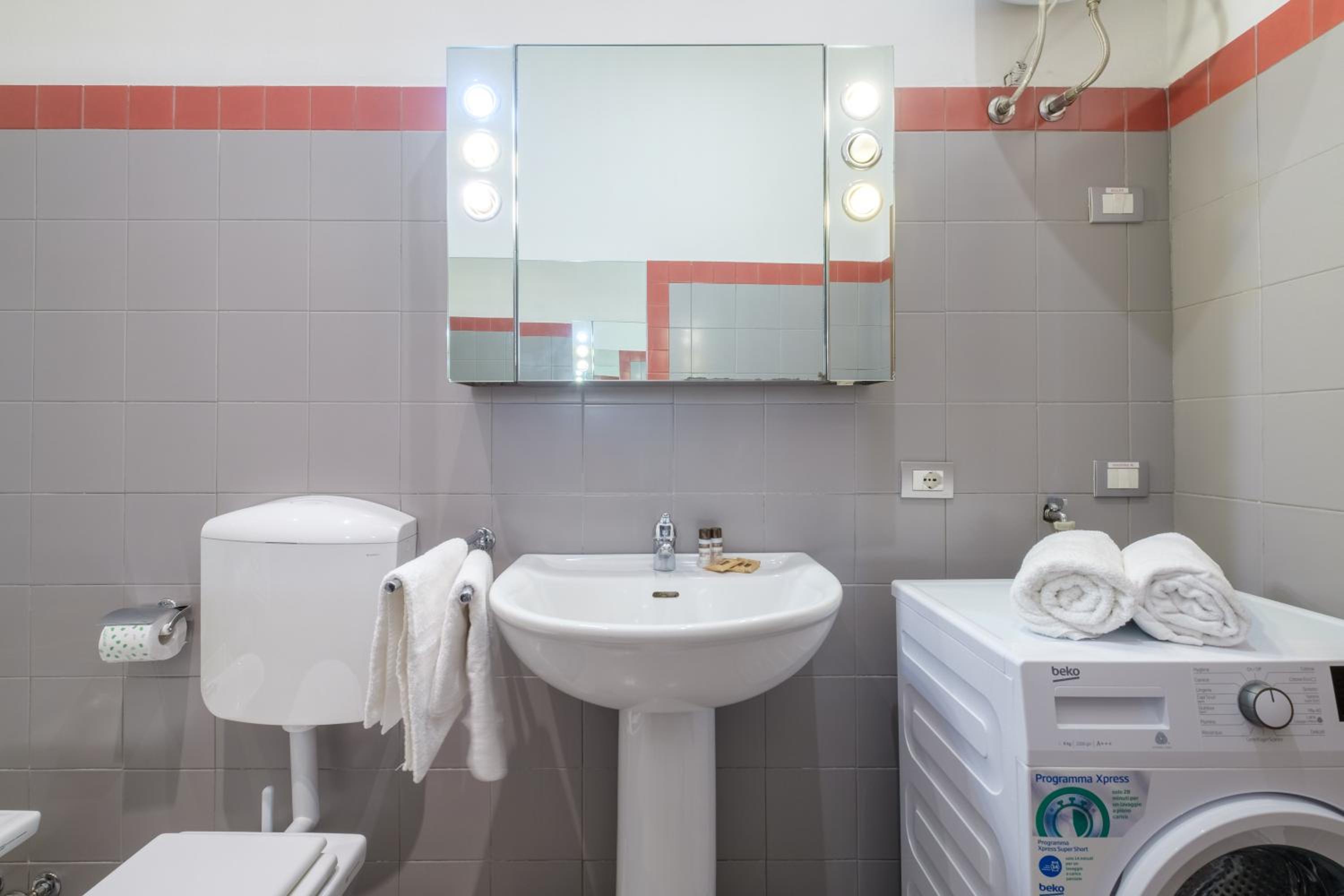 Residenza Ariosto by Studio Vita