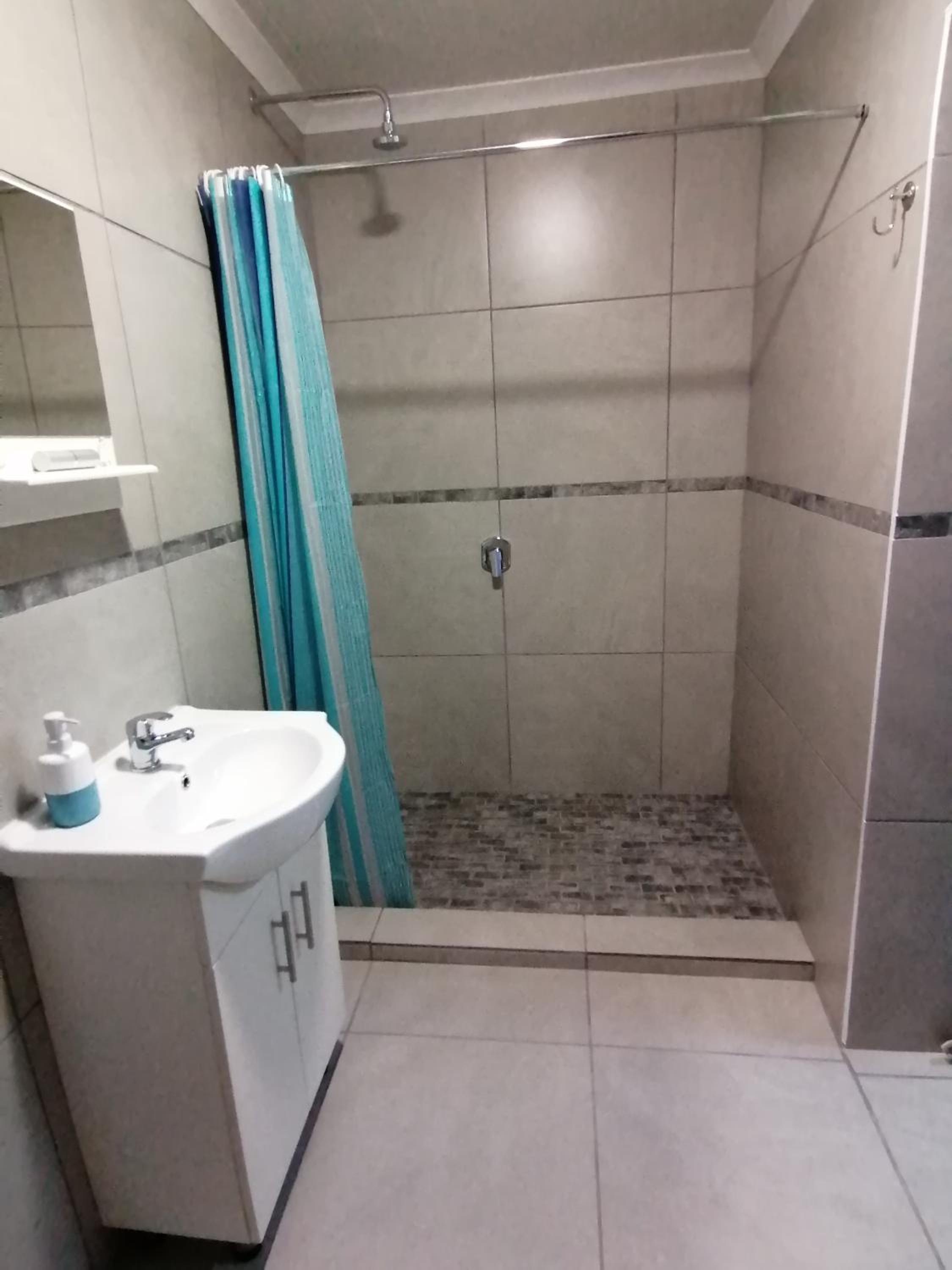 Petite Selfcatering Accommodation Struisbaai SA
