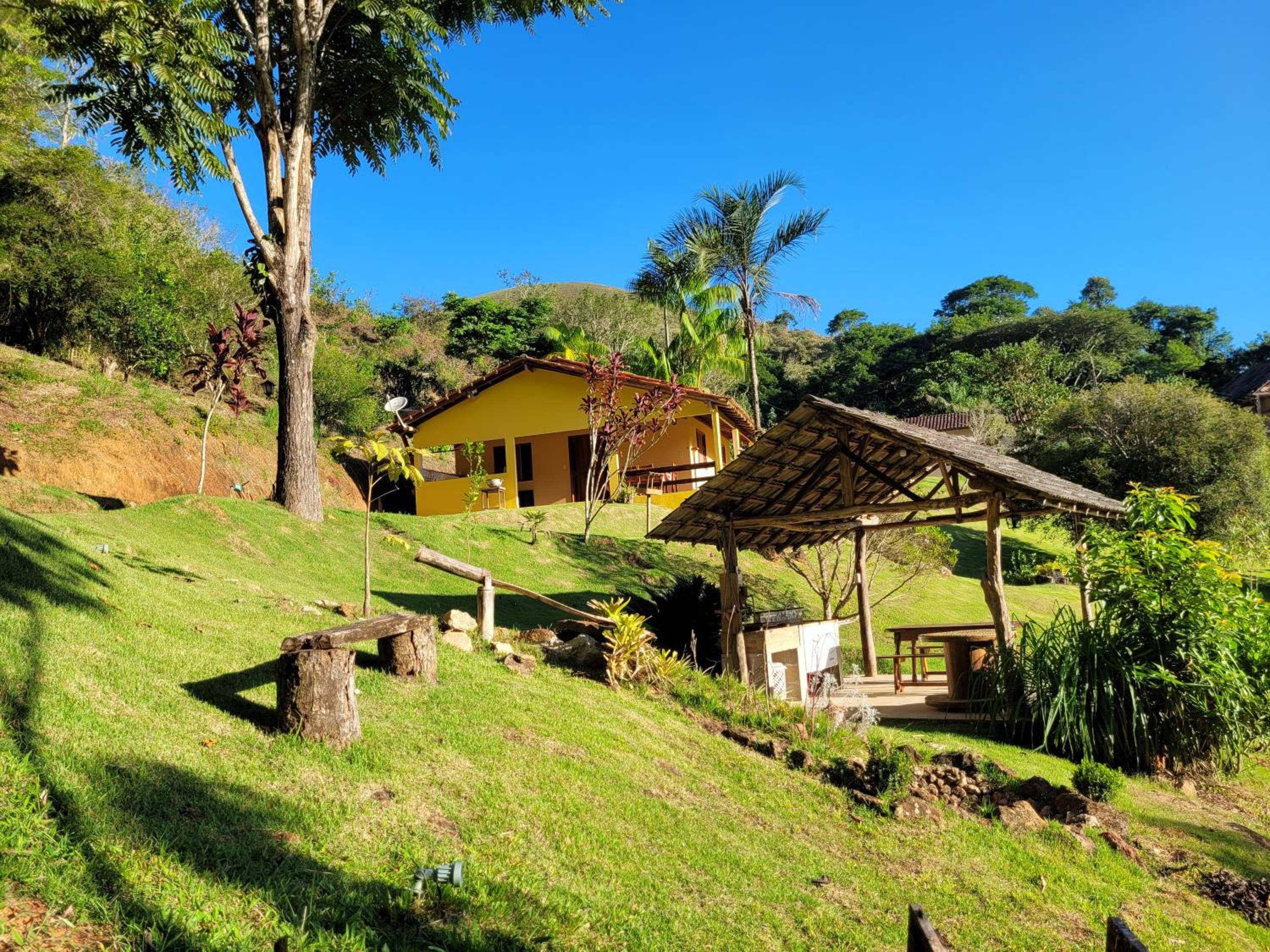Espaço inteiro: Casa de campo nas montanhas