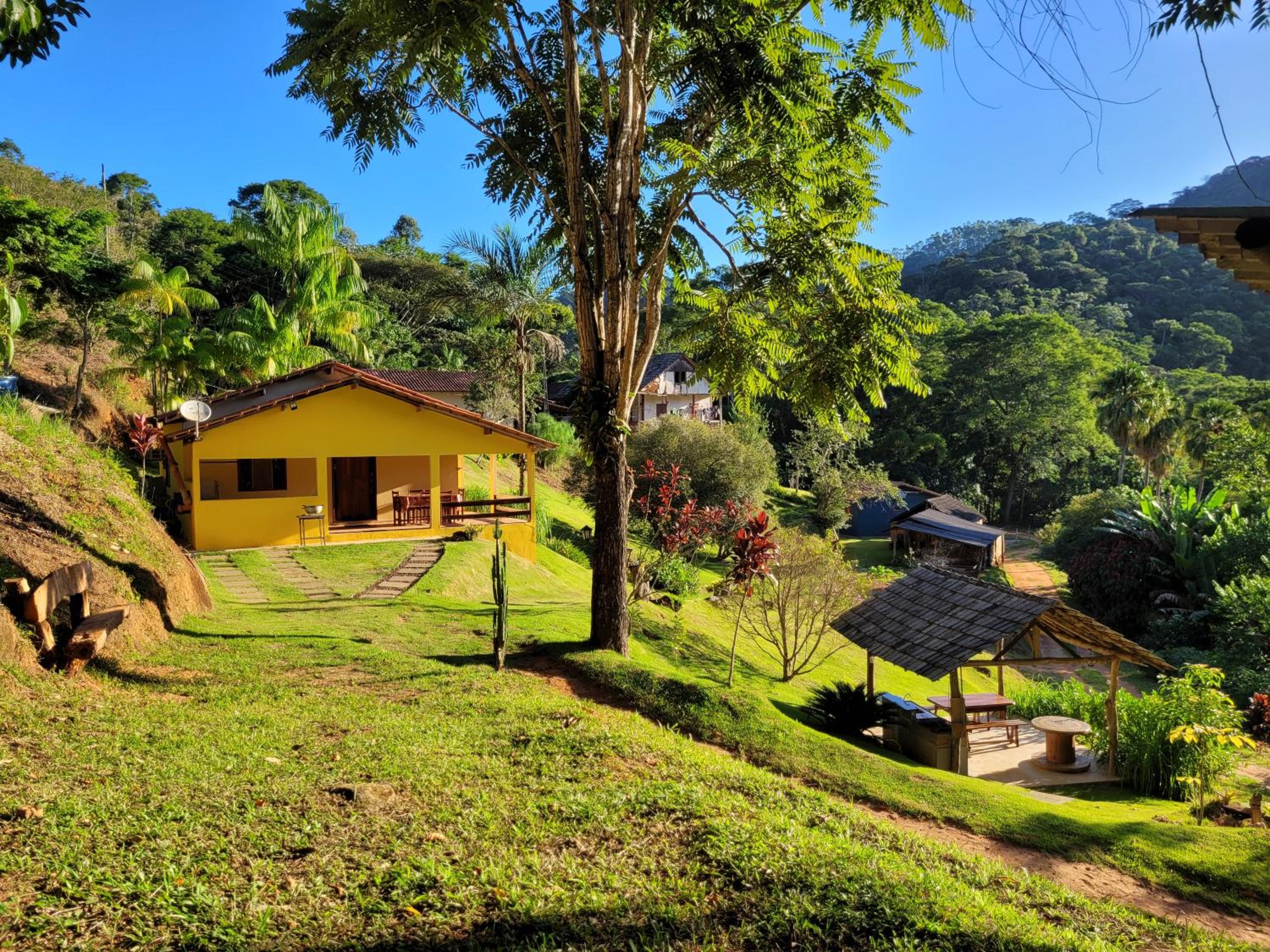 Espaço inteiro: Casa de campo nas montanhas