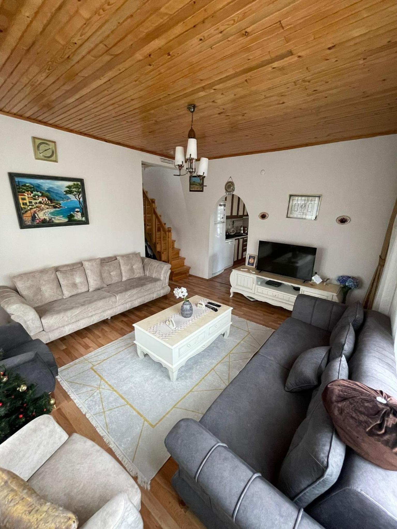 Eren Villa