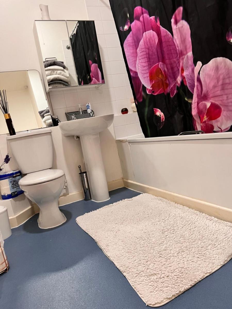 Spacious Double Room in prime location London