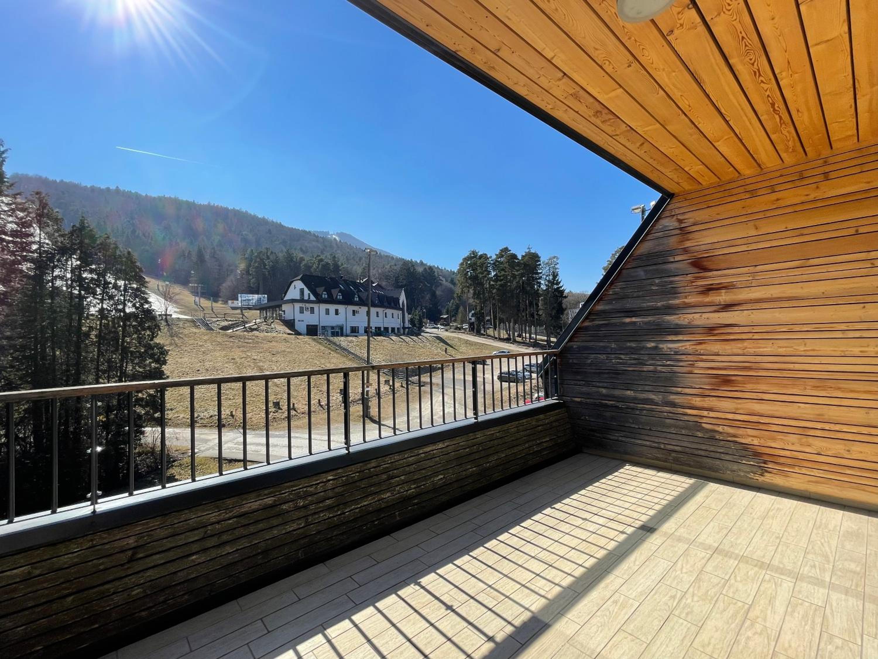JZ Apartments - Pohorje view 4