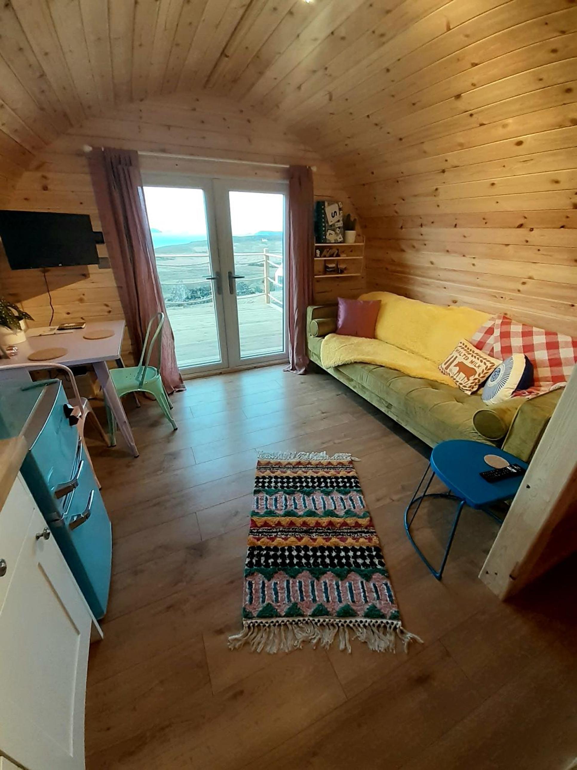 The Sleepy Crofter Glamping - Achiltibuie