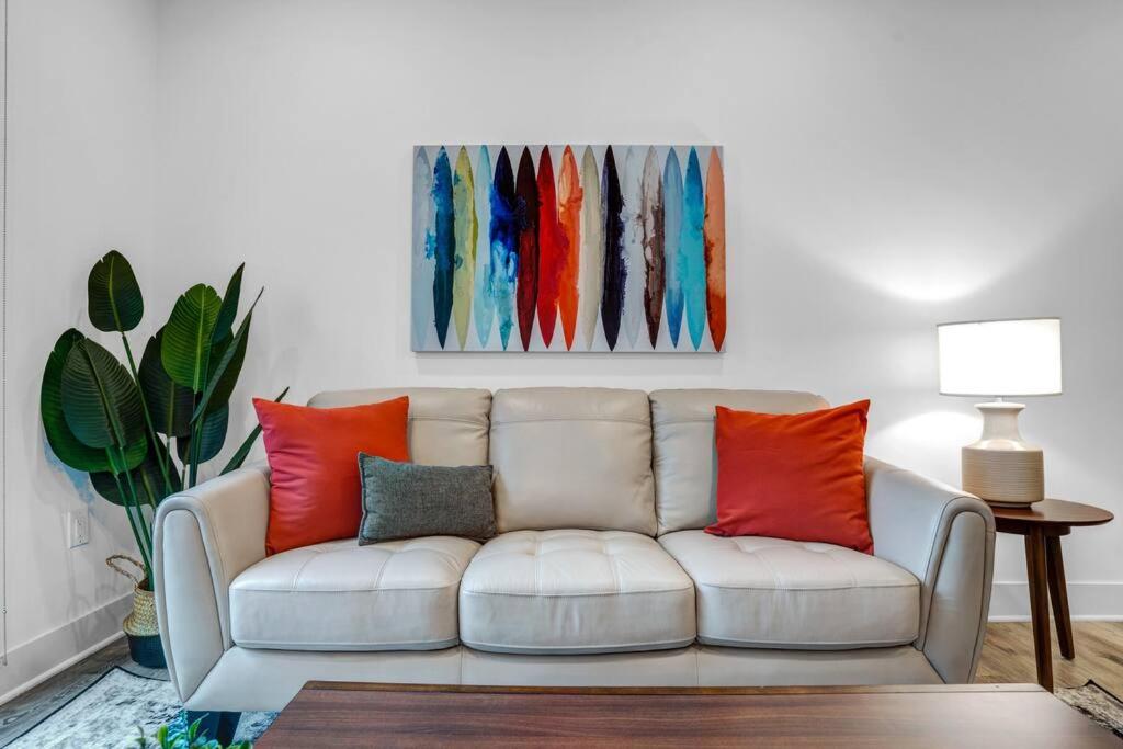 NEW Graceful 1BR Near EWR Free Parking 18 Min NYC view 5