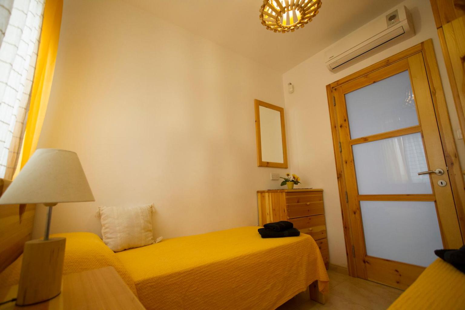 Gold - central, cozy, a fun place like no other photo 5