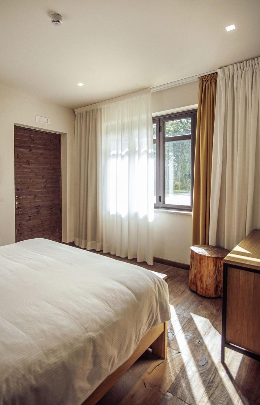 Chalet Lago view 3