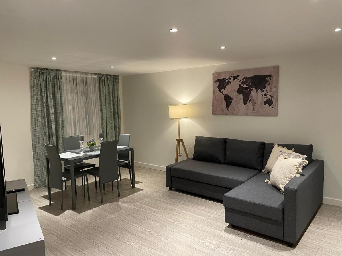 City airport serviced apartment London