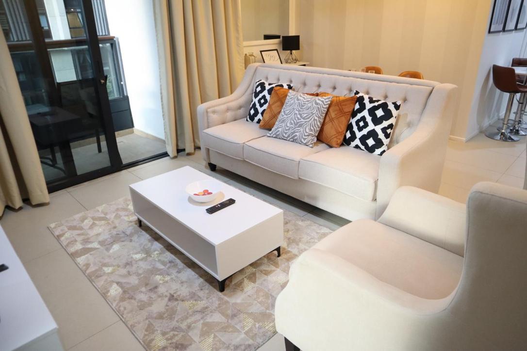 New Arcoris 6 Pax 2 BR with Pool View Mont Kiara - BOHO