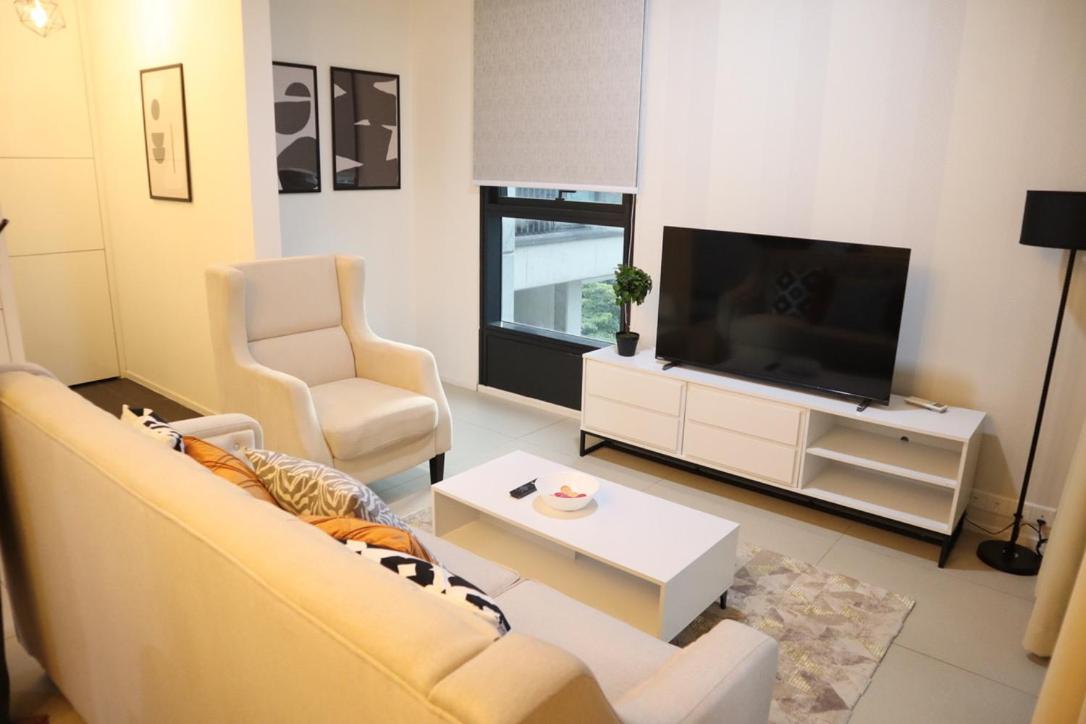 New Arcoris 6 Pax 2 BR with Pool View Mont Kiara - BOHO