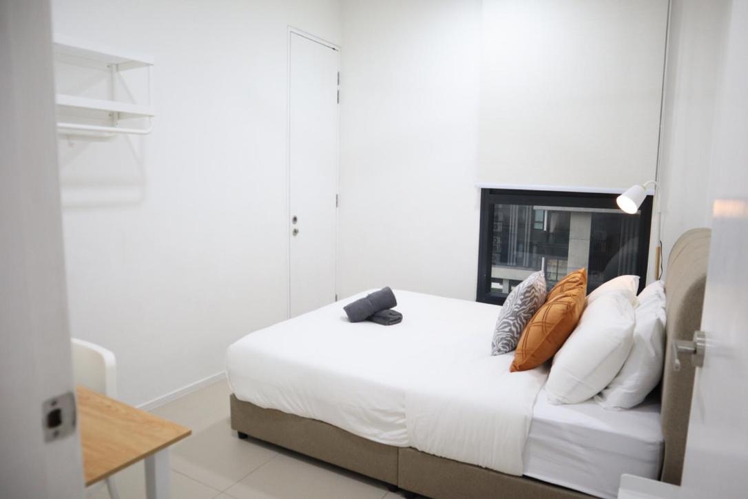 New Arcoris 6 Pax 2 BR with Pool View Mont Kiara - BOHO