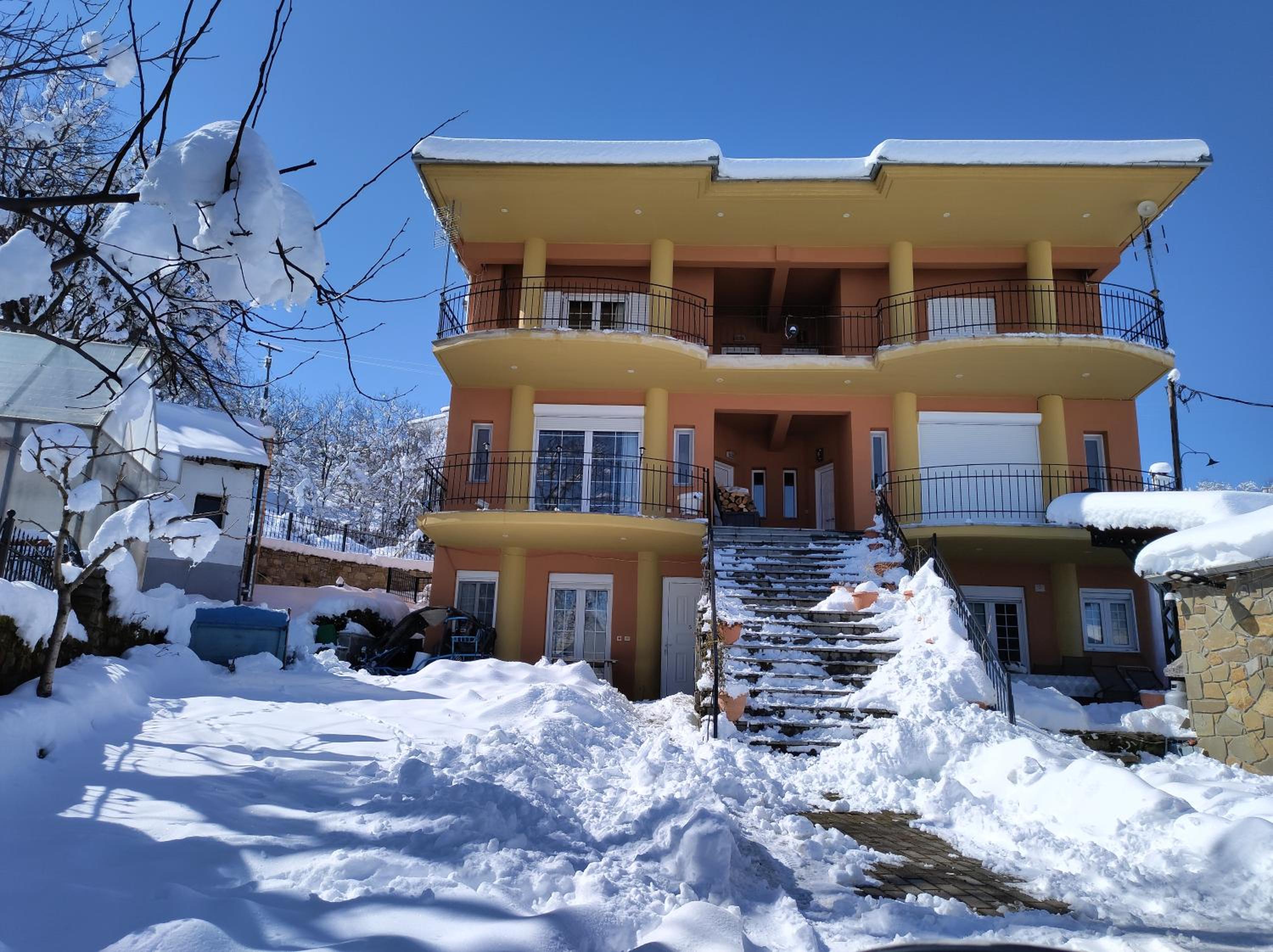 Estel 2bedroom villa with fireplace view 3