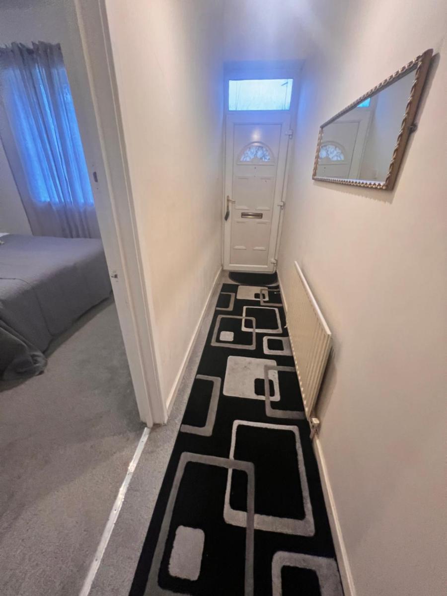Spacious Double Room in prime location London