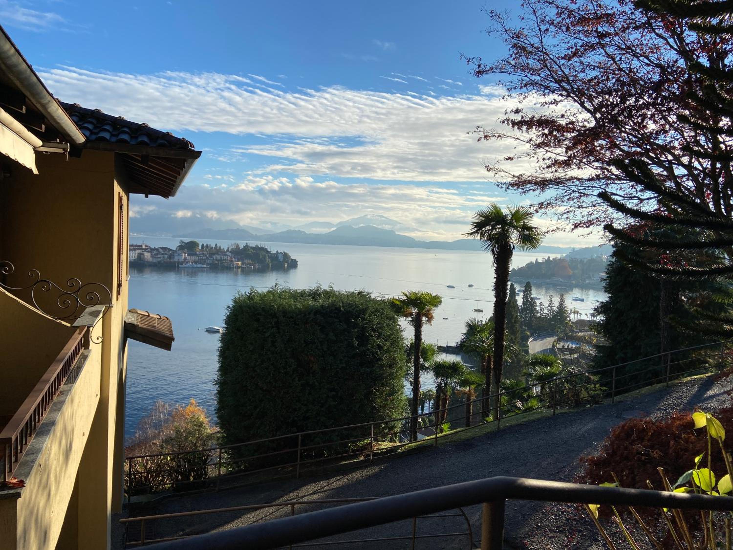 Appartamento vista Lago, giardino spiaggia a Stresa vista Isole Borromee e Golfo Borromeo - STRESAFLAT