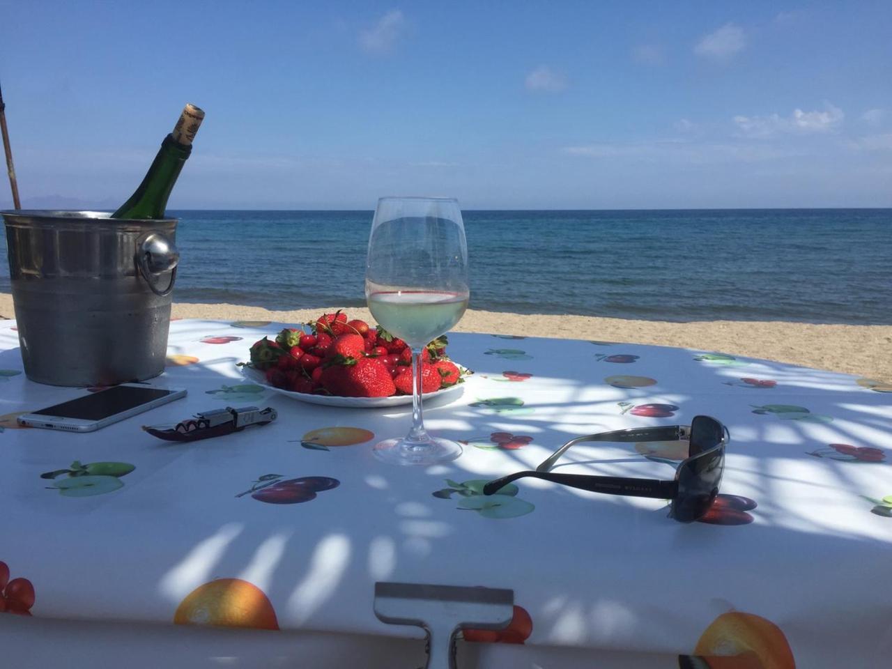 Casa Anavicente ON the beach view 4