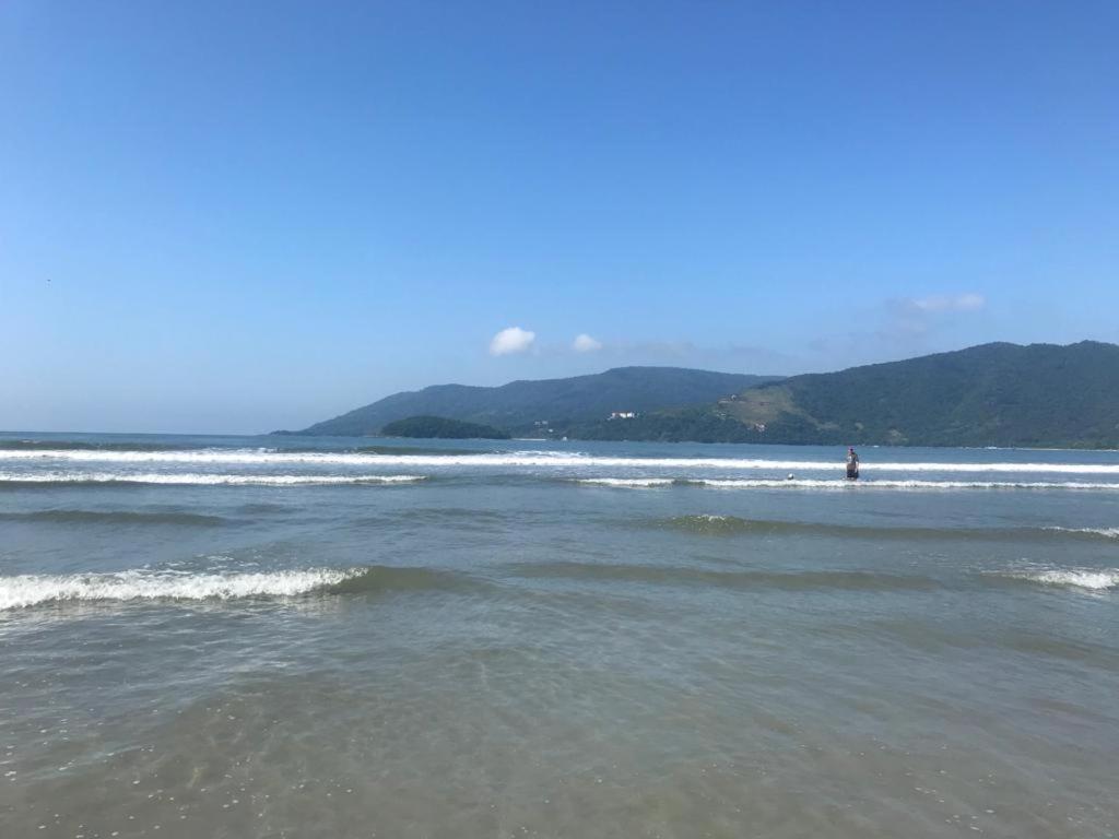 CASA 2 DORM UBATUBA PRAIA MARANDUBA no CONDOMINIO BRISAS DA PRAIA com Wifi Gratis, CHURRASQUEIRA 02 Vagas Garagem