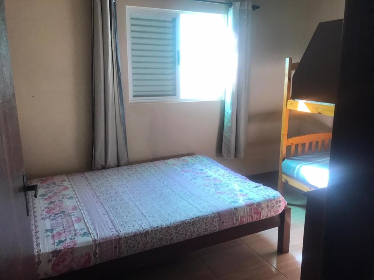 CASA 2 DORM UBATUBA PRAIA MARANDUBA no CONDOMINIO BRISAS DA PRAIA com Wifi Gratis, CHURRASQUEIRA 02 Vagas Garagem