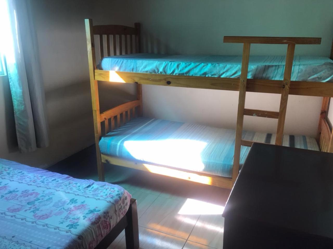 CASA 2 DORM UBATUBA PRAIA MARANDUBA no CONDOMINIO BRISAS DA PRAIA com Wifi Gratis, CHURRASQUEIRA 02 Vagas Garagem