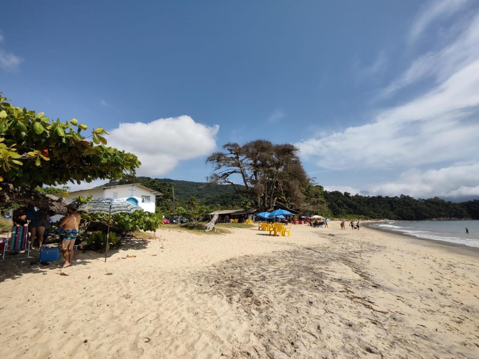 CASA 2 DORM UBATUBA PRAIA MARANDUBA no CONDOMINIO BRISAS DA PRAIA com Wifi Gratis, CHURRASQUEIRA 02 Vagas Garagem