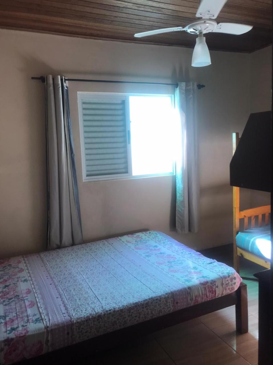 CASA 2 DORM UBATUBA PRAIA MARANDUBA no CONDOMINIO BRISAS DA PRAIA com Wifi Gratis, CHURRASQUEIRA 02 Vagas Garagem