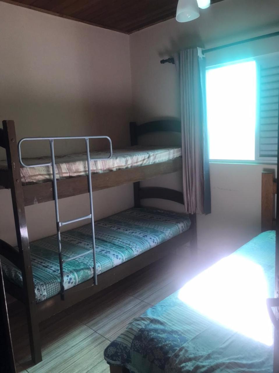 CASA 2 DORM UBATUBA PRAIA MARANDUBA no CONDOMINIO BRISAS DA PRAIA com Wifi Gratis, CHURRASQUEIRA 02 Vagas Garagem