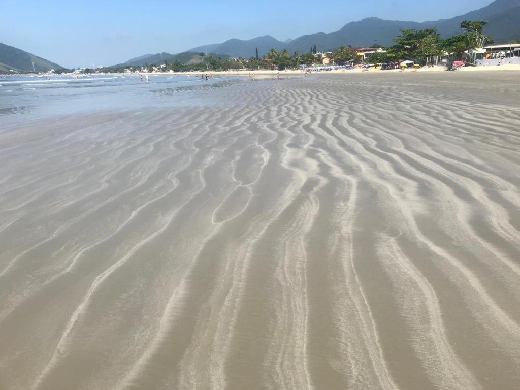 CASA 2 DORM UBATUBA PRAIA MARANDUBA no CONDOMINIO BRISAS DA PRAIA com Wifi Gratis, CHURRASQUEIRA 02 Vagas Garagem