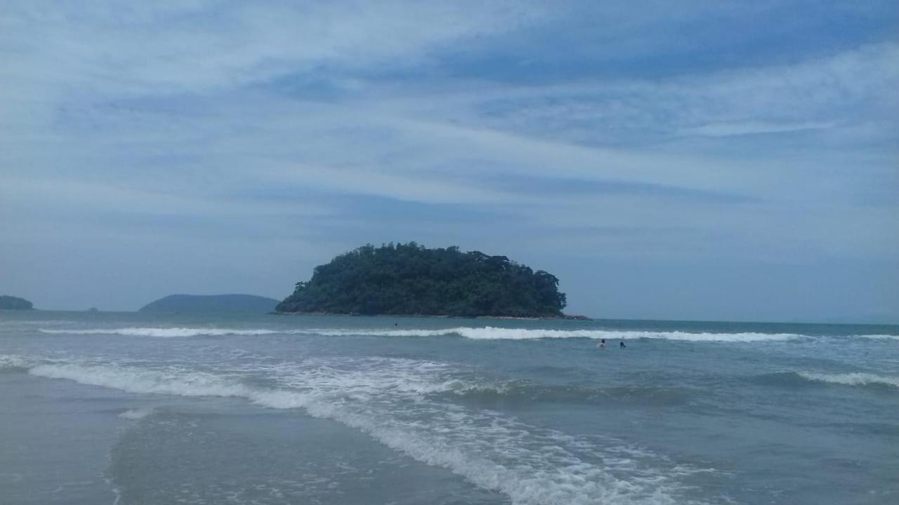 CASA 2 DORM UBATUBA PRAIA MARANDUBA no CONDOMINIO BRISAS DA PRAIA com Wifi Gratis, CHURRASQUEIRA 02 Vagas Garagem