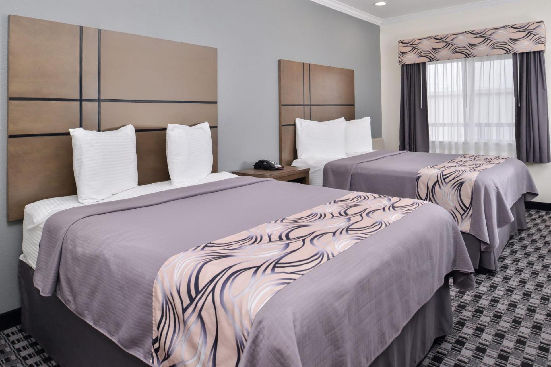 Americas Inn Suites IAH North - Property Image 3