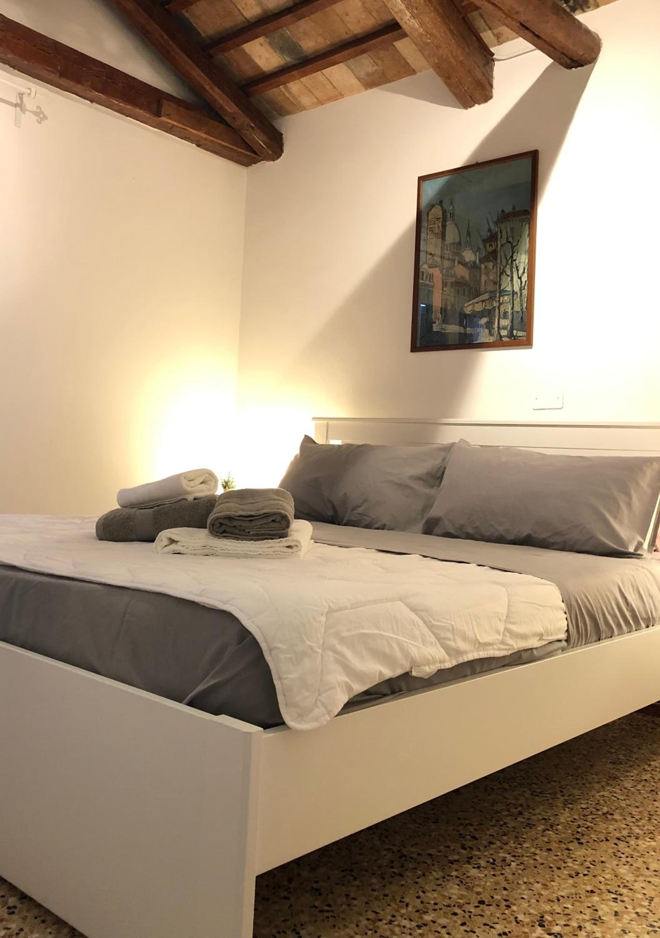 SALAMON GUEST HOUSE