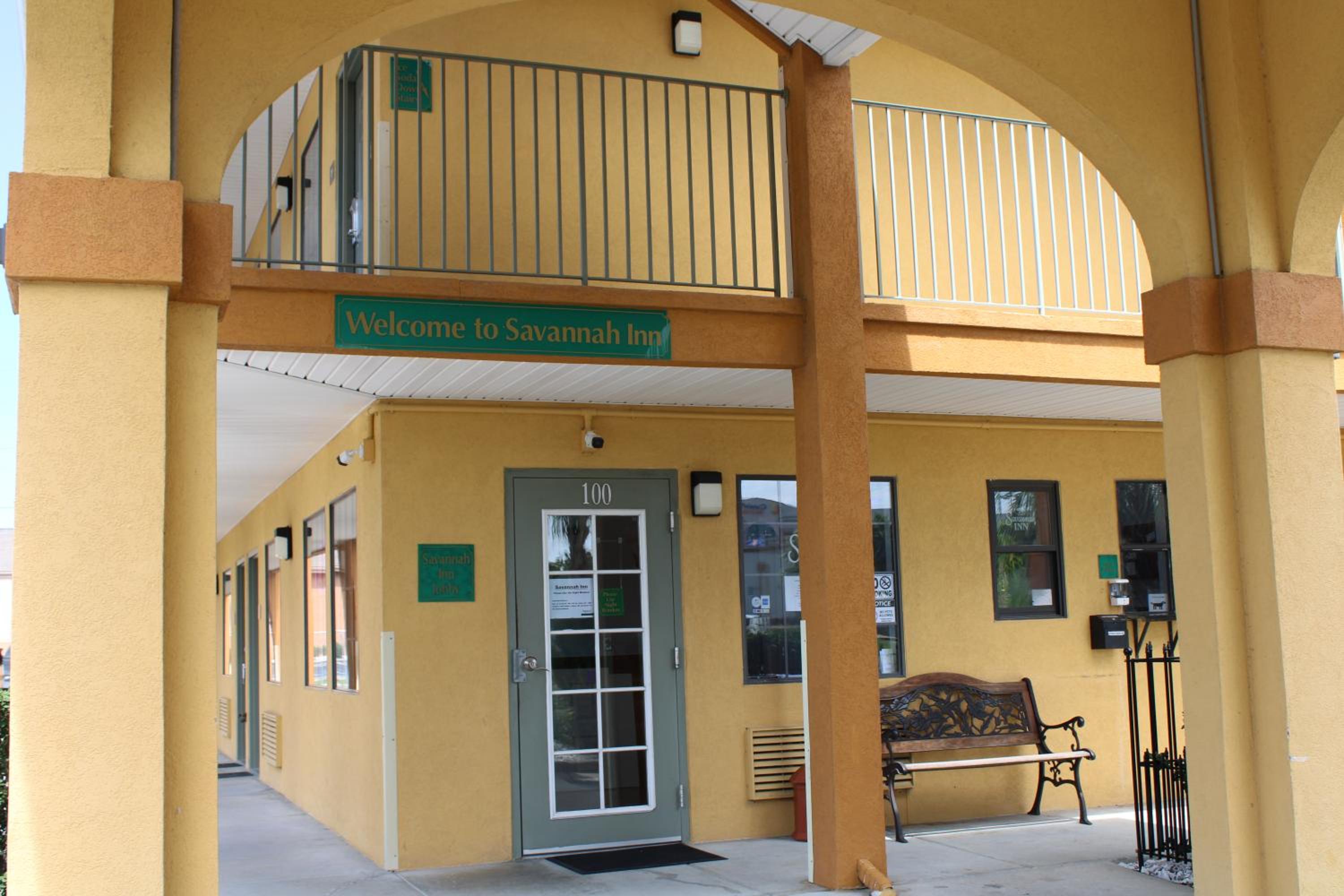 Ridgeland Vacations - Savannah Inn - Savannah I-95 North - Property Image 3