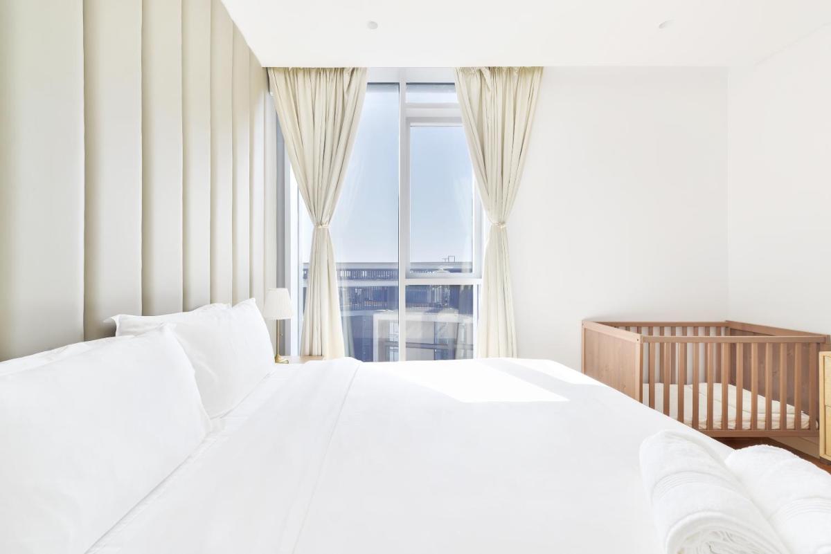 Premium 2+1 BR condo in the heart of Bluewaters Island