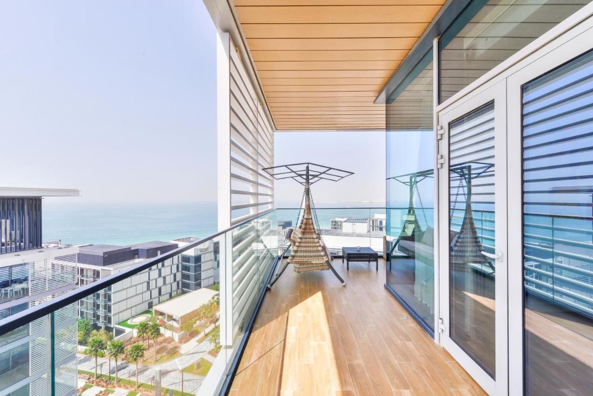 Premium 2+1 BR condo in the heart of Bluewaters Island