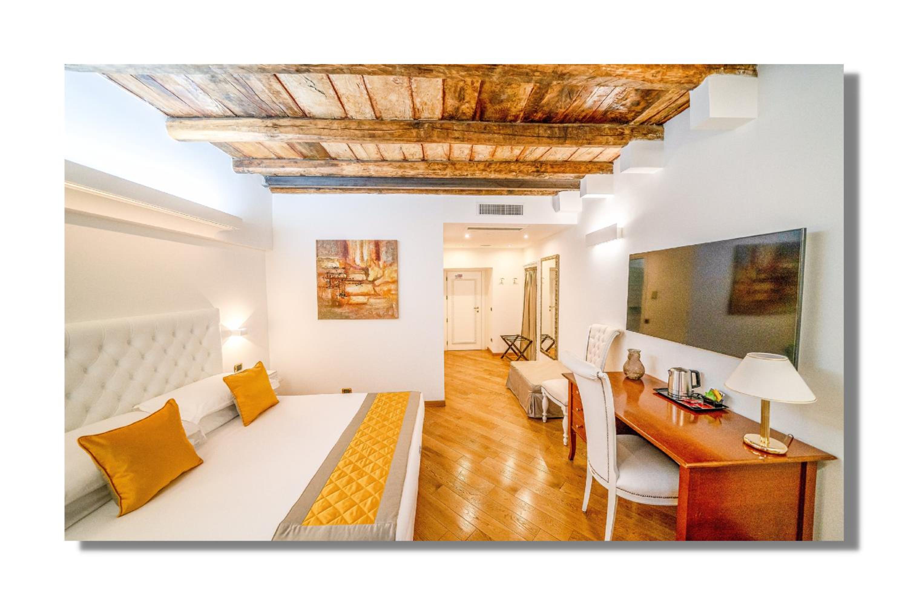 Maison Spagna Suites