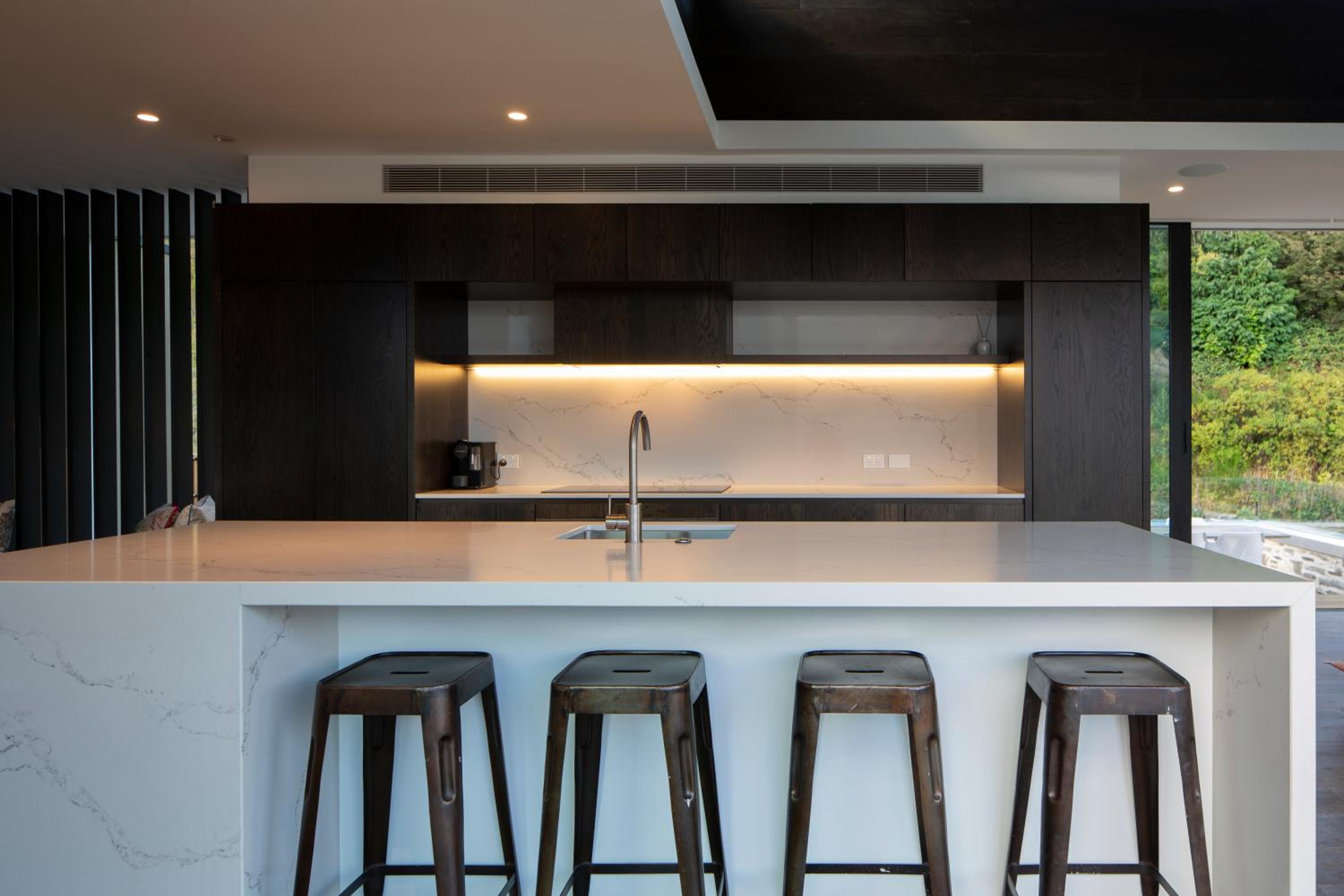 The Hill Residence by Sotheby's Luxury Rental Homes view 4